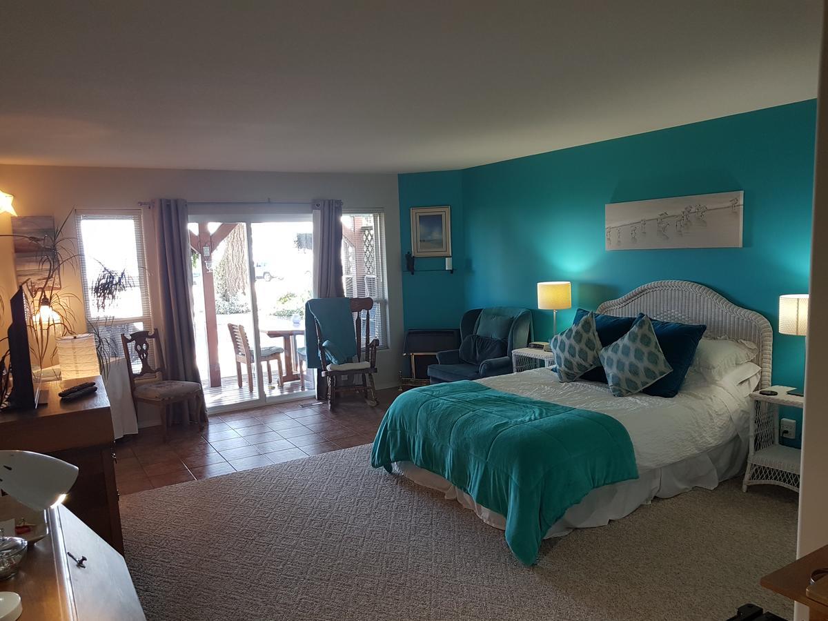 Davis Bay Bed & Breakfast Сешелт Экстерьер фото